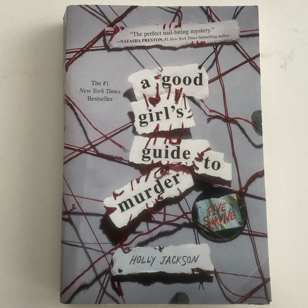 A good girl’s guide to murder | book 📖